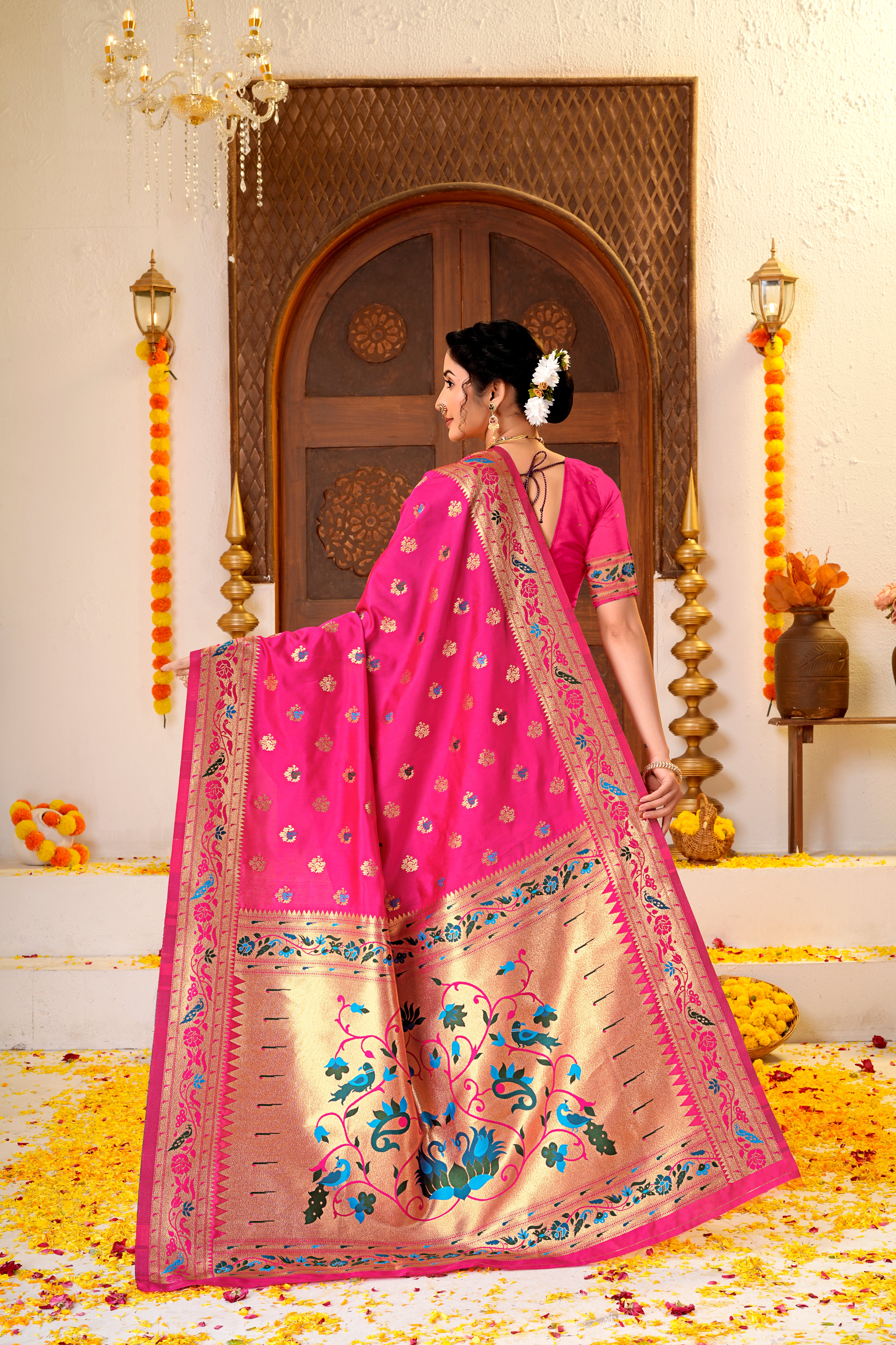 Pink Silk Woven Paithani Saree With Weaving Zari Work