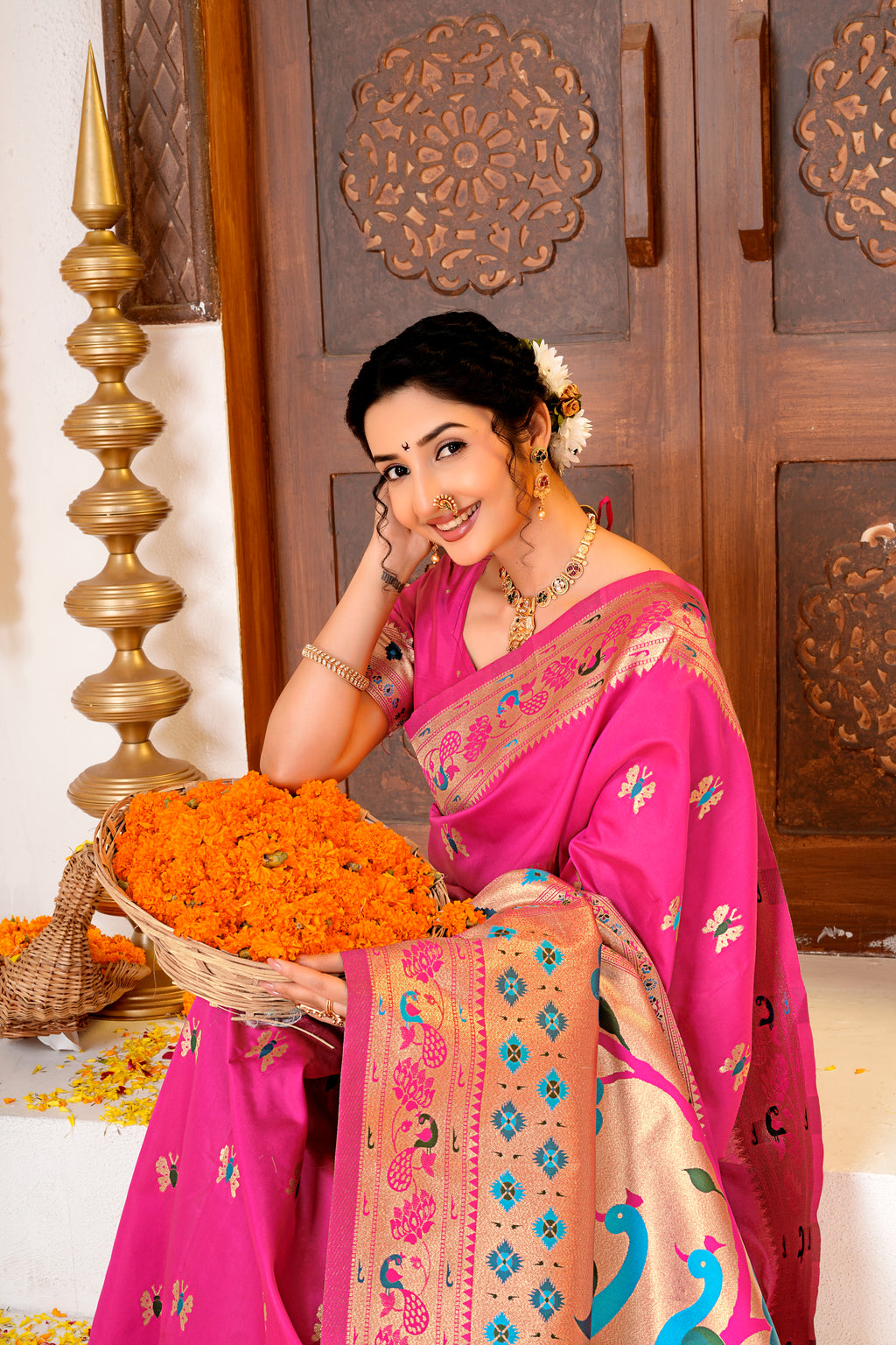 Pink Silk Woven Paithani Saree With Weaving Zari Work