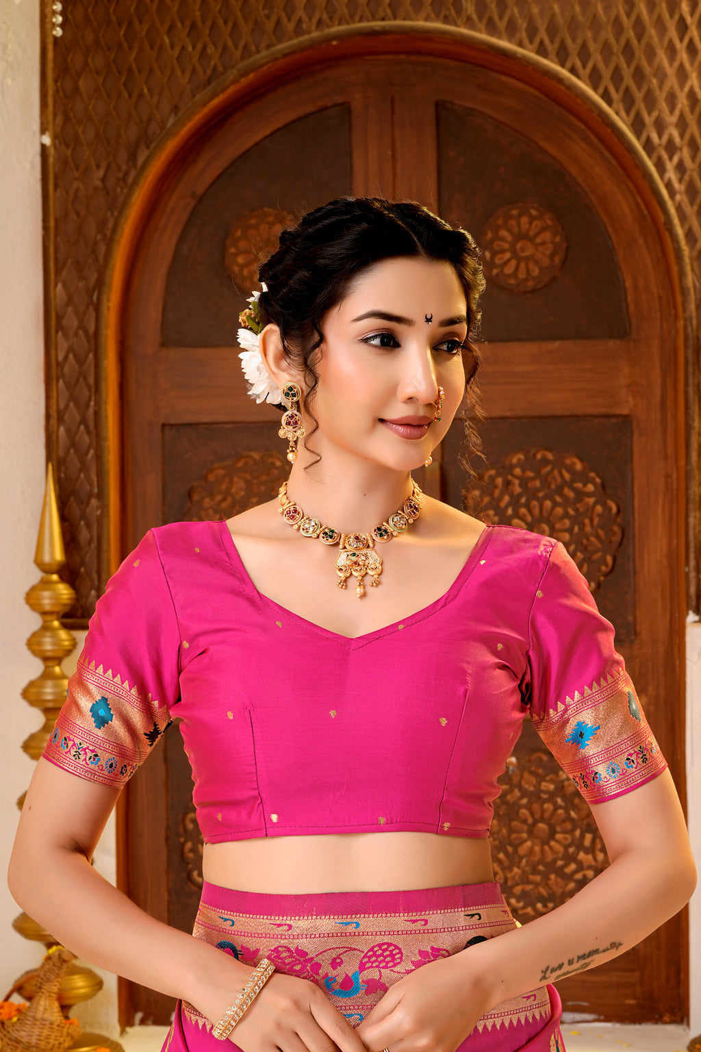 Pink Silk Woven Paithani Saree With Weaving Zari Work