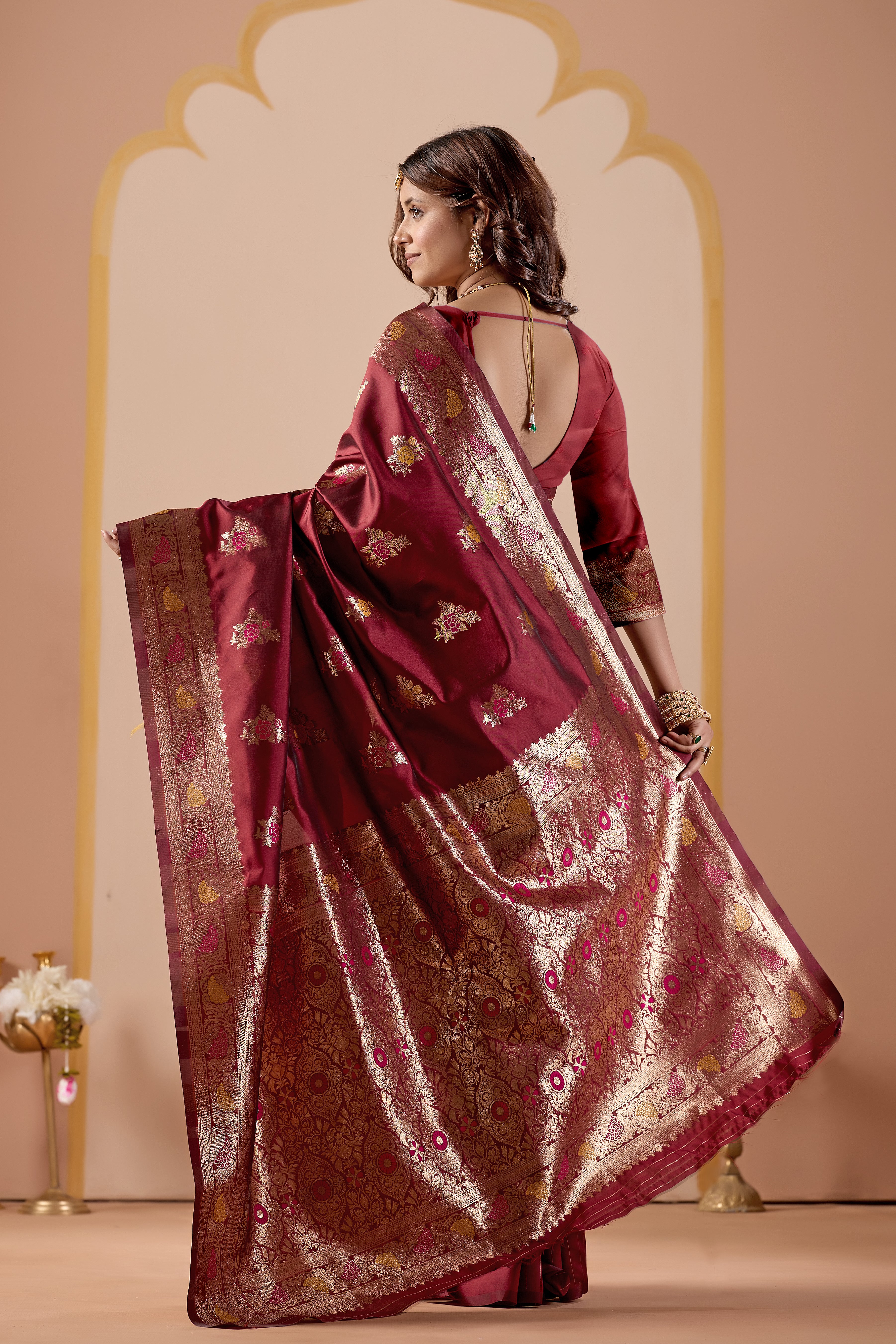 Maroon Silk Woven Banarasi Saree With Zari Work