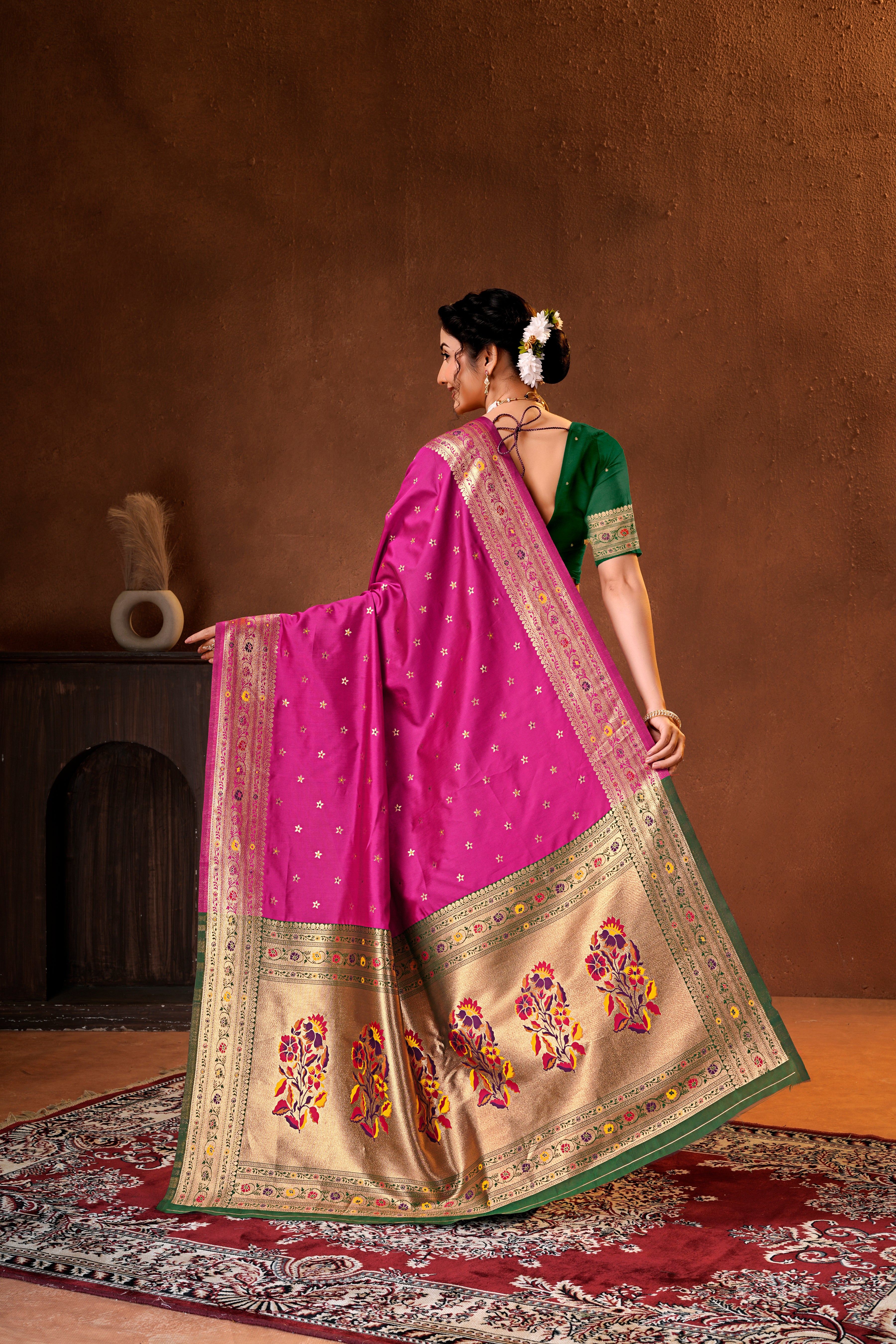 Pink Silk Woven Paithani Saree With Weaving Zari Work