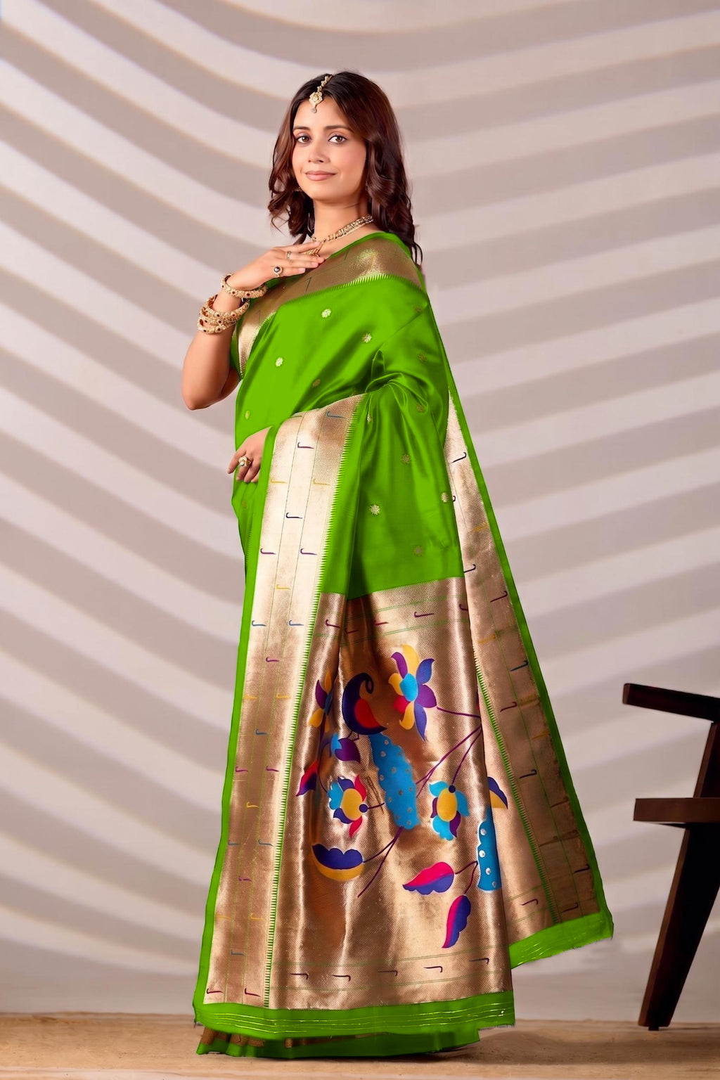Green Silk Woven Paithani Saree With Weaving Zari Work